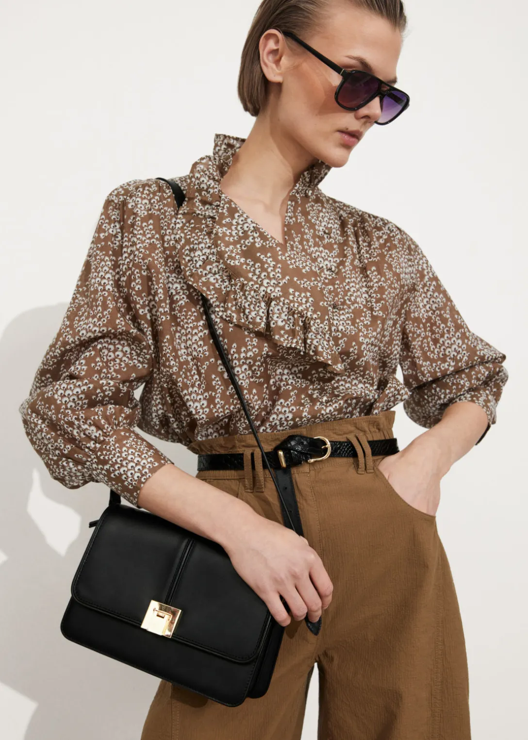 Clearance & Other Stories Classic Leather Shoulder Bag