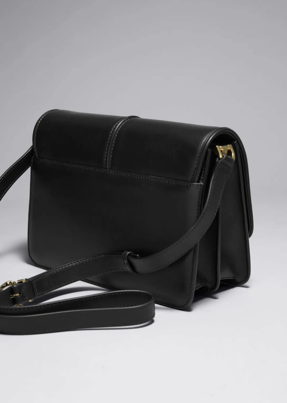 Clearance & Other Stories Classic Leather Shoulder Bag