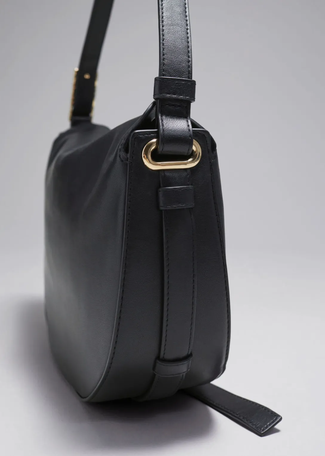 Cheap & Other Stories Leather Shoulder Bag