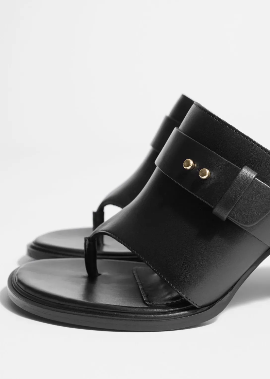 Flash Sale & Other Stories Leather Toe-Thong Mules Black