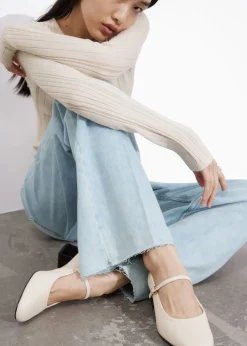 Hot & Other Stories Mary Jane Pumps