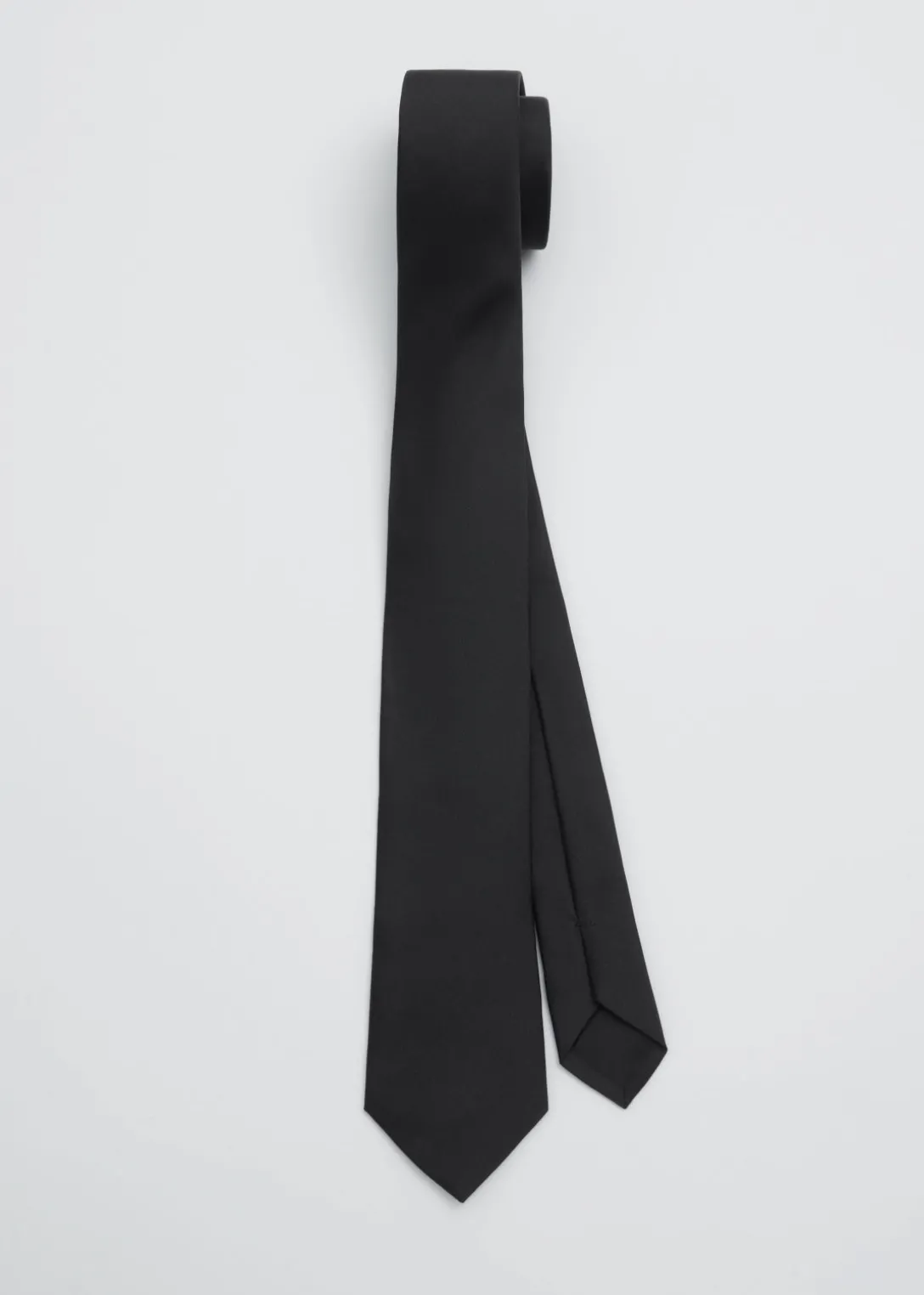 Discount & Other Stories Mulberry Blend Silk Tie Black
