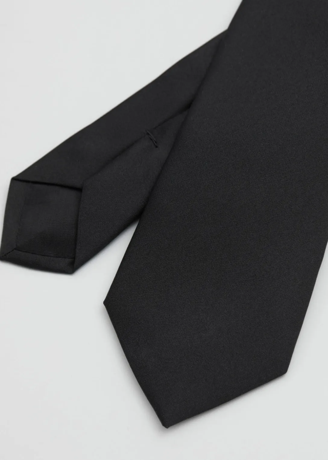 Discount & Other Stories Mulberry Blend Silk Tie Black