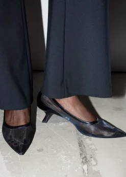 Cheap & Other Stories Point-Toe Pumps Black