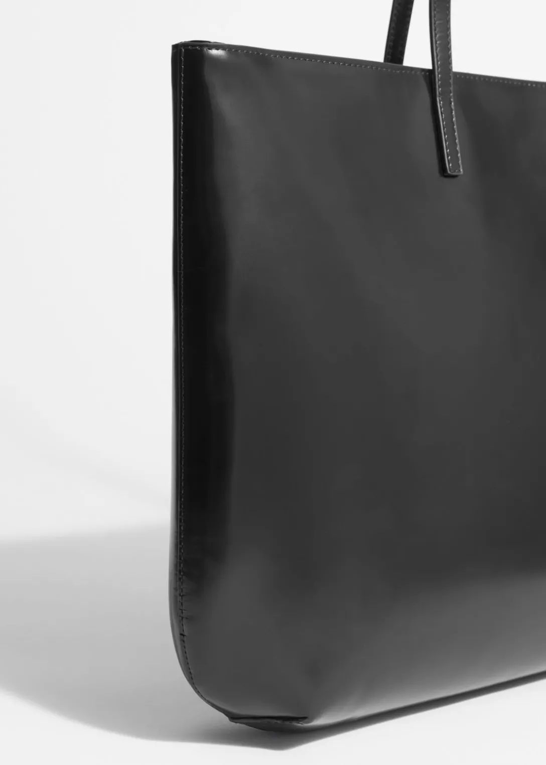Hot & Other Stories Structured Leather Tote Black