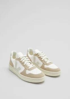 New & Other Stories Veja V-10 Sneakers Beige/White